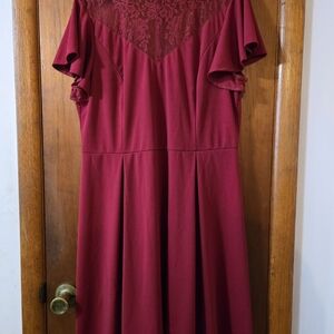 Chic Burgundy Lace Mini Dress